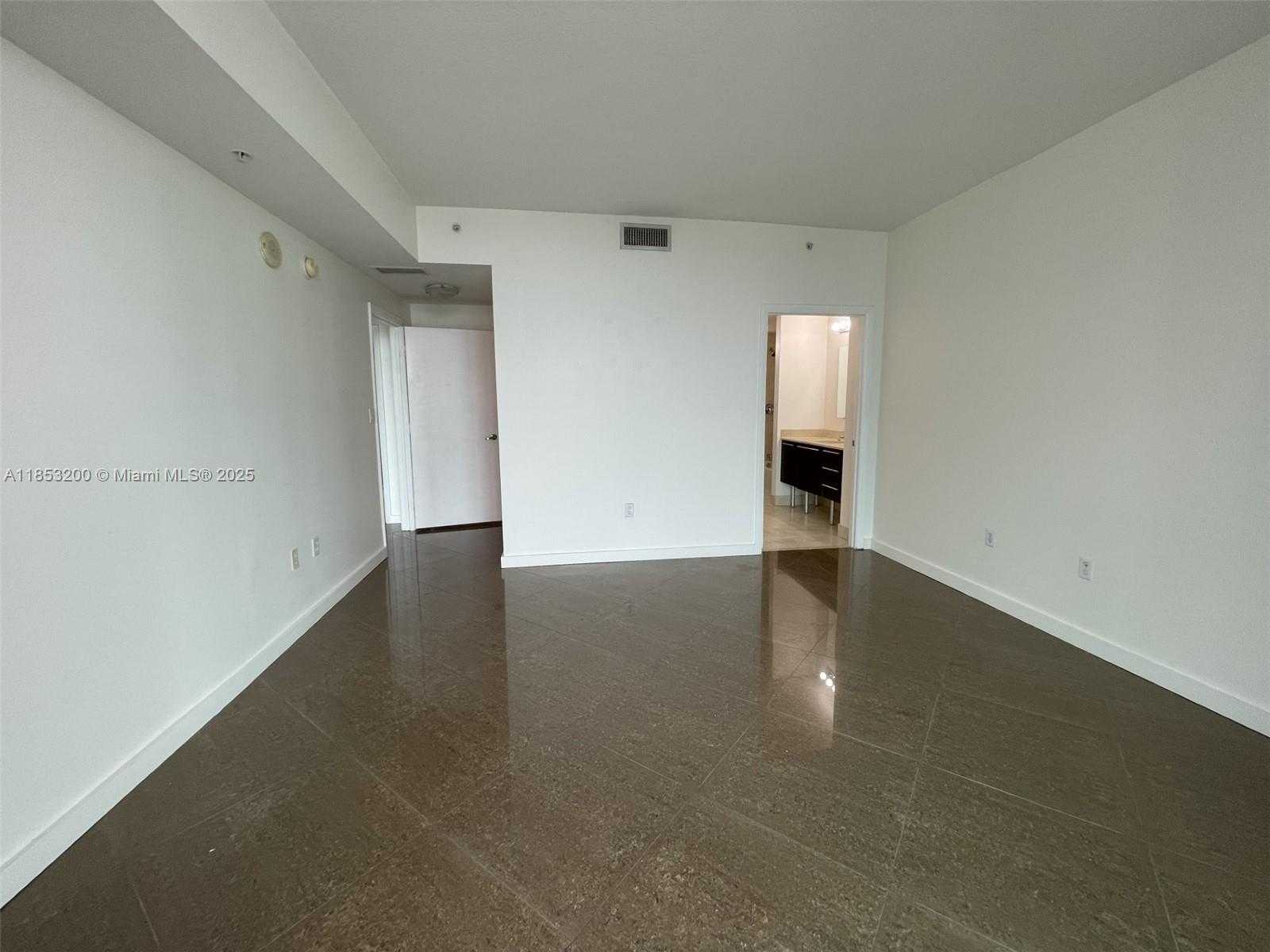 Small Image of 1900 NORTH BAYSHORE DR #2112, Miami Number 16