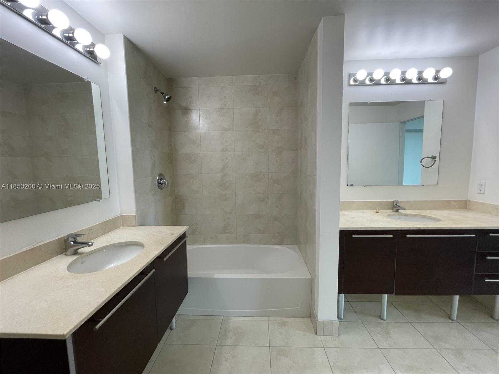 Small Image of 1900 NORTH BAYSHORE DR #2112, Miami Number 17