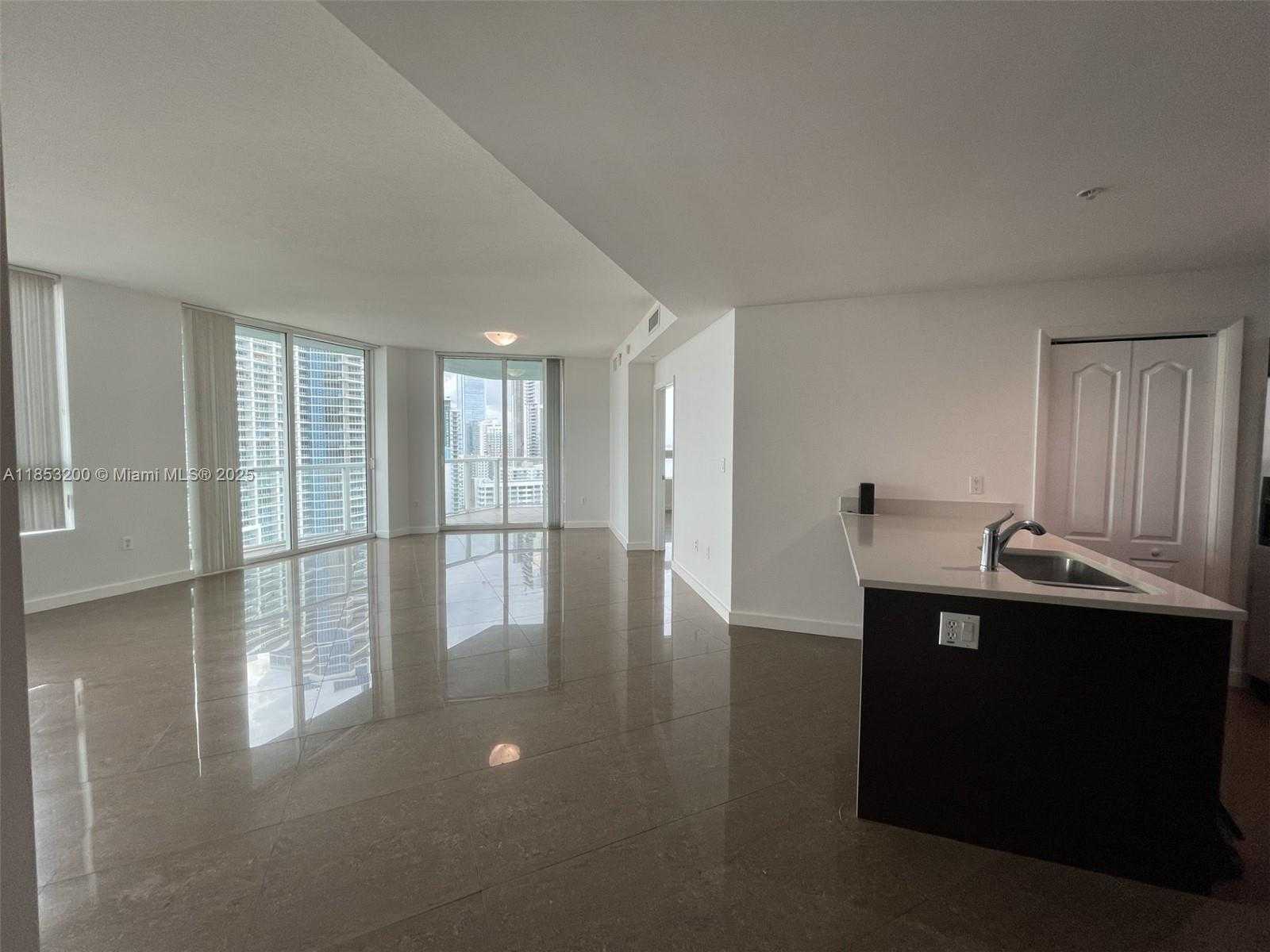 Small Image of 1900 NORTH BAYSHORE DR #2112, Miami Number 2