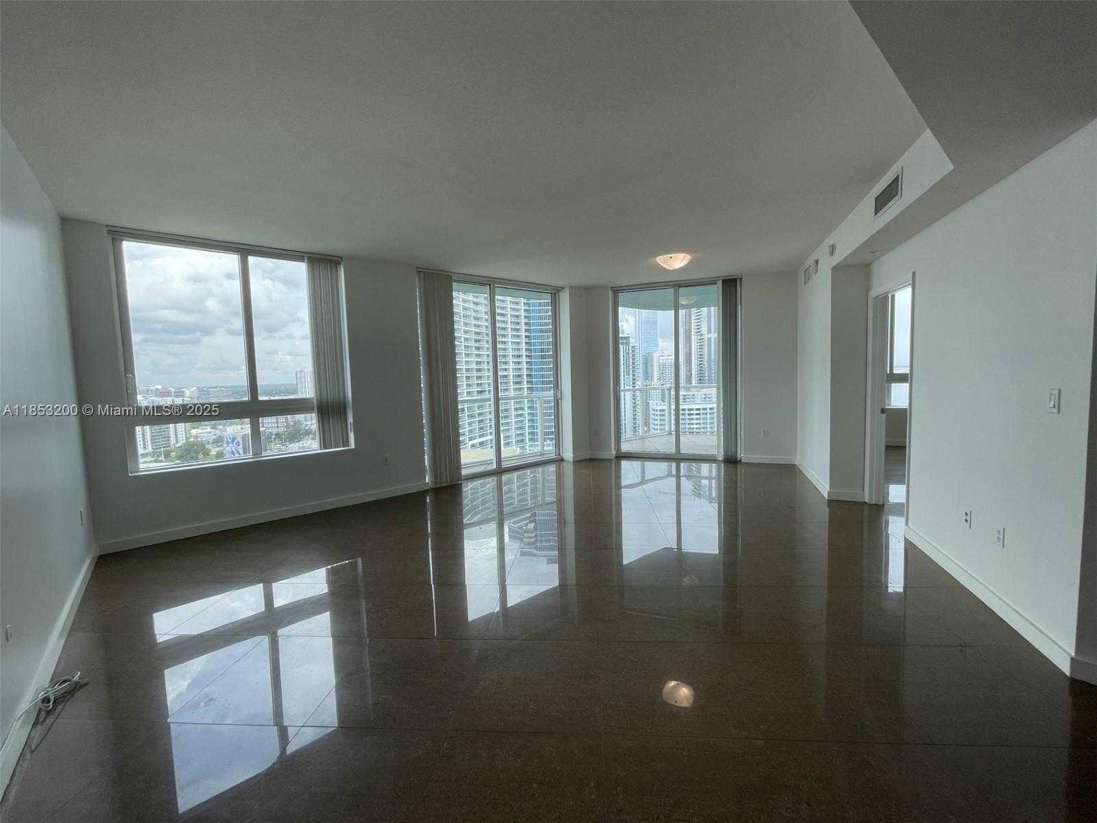 Small Image of 1900 NORTH BAYSHORE DR #2112, Miami Number 25