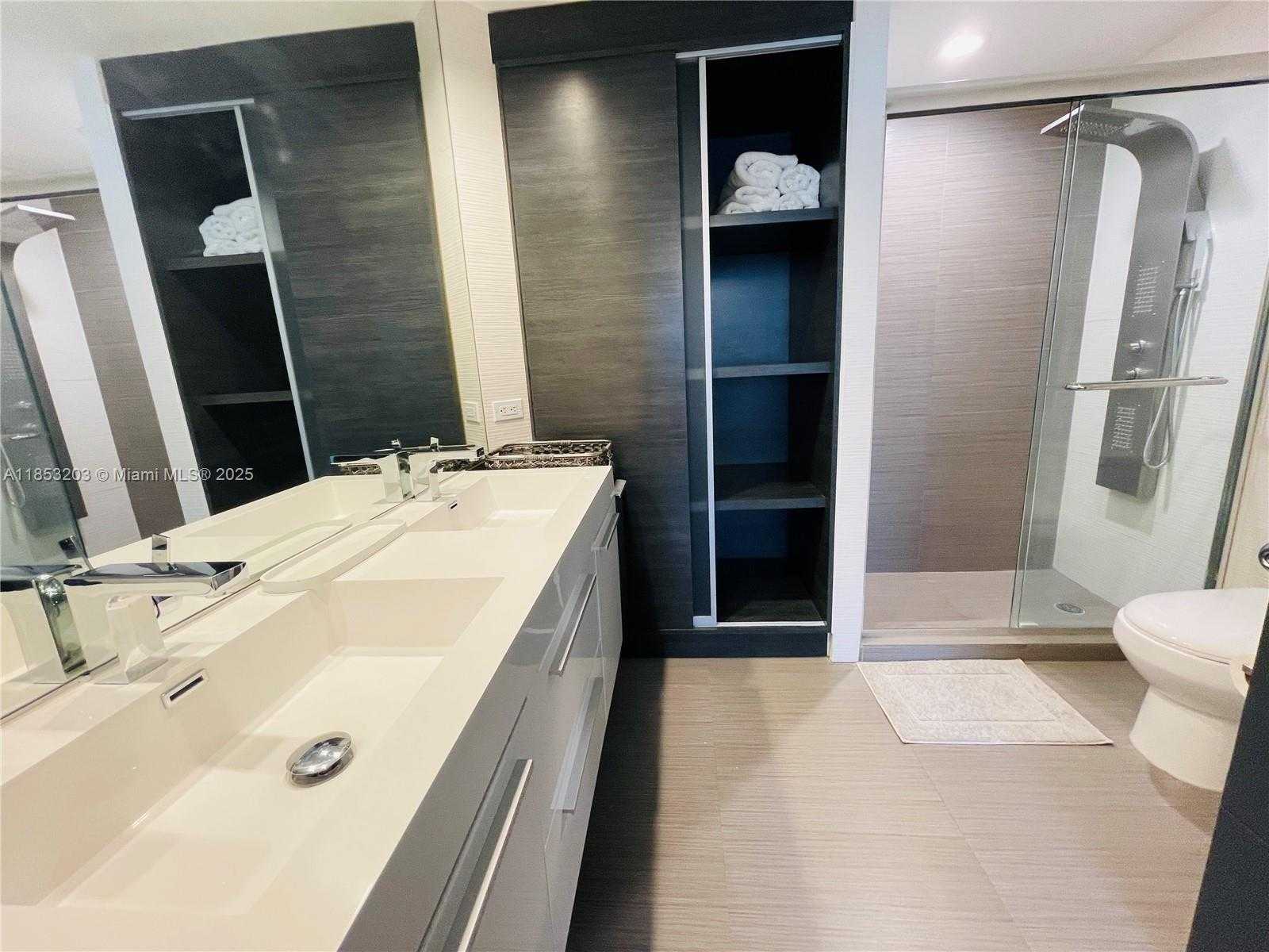 Small Image of 801 BRICKELL KEY BLVD #2402, Miami Number 17