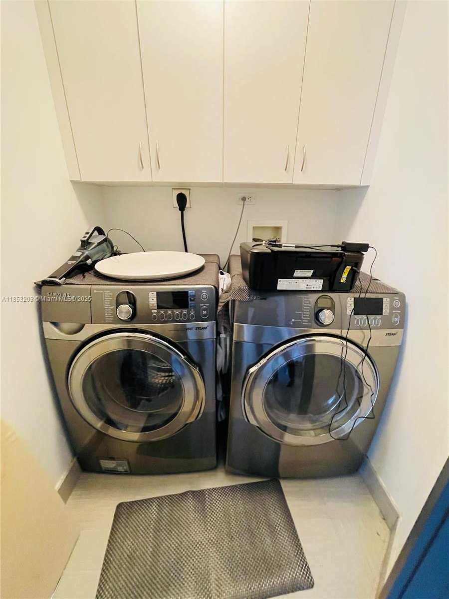Small Image of 801 BRICKELL KEY BLVD #2402, Miami Number 19
