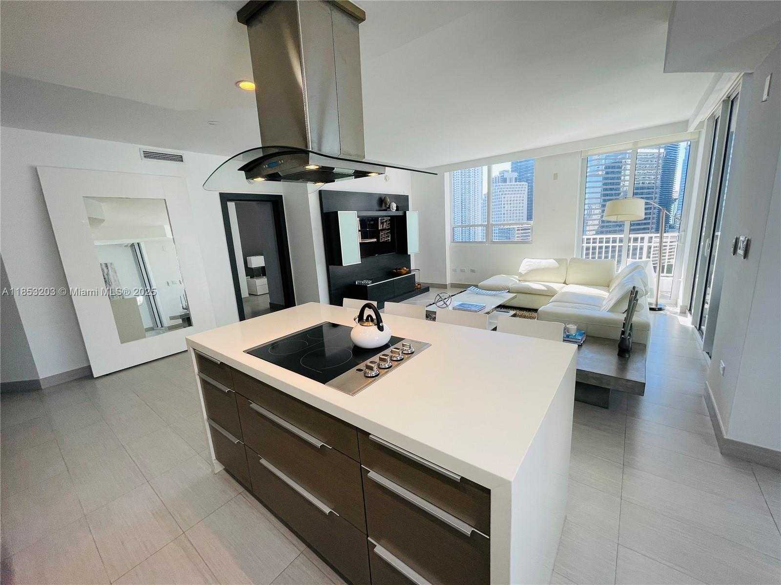 Small Image of 801 BRICKELL KEY BLVD #2402, Miami Number 5