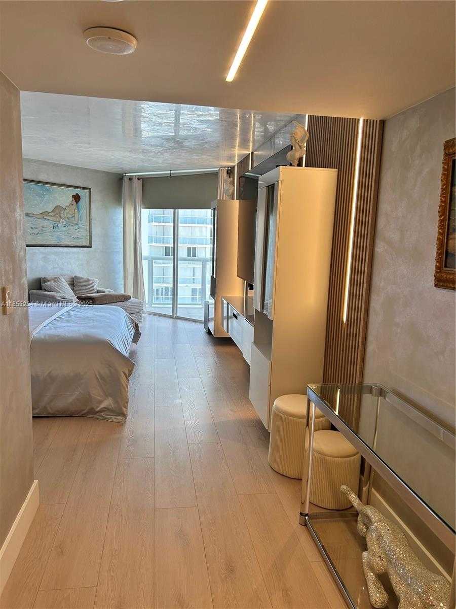 Small Image of 16425 COLLINS AVE #2016, Sunny Isles Beach Number 13
