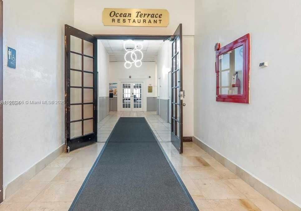 Small Image of 19201 COLLINS AVE #610, Sunny Isles Beach Number 24