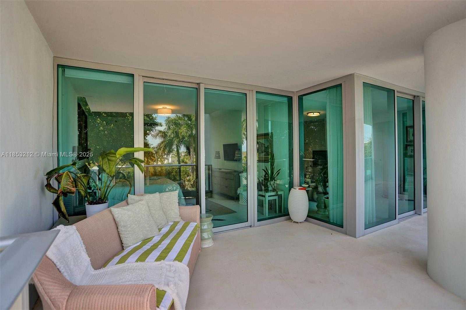 Small Image of 2627 SOUTH BAYSHORE DR #506, Coconut Grove Number 45
