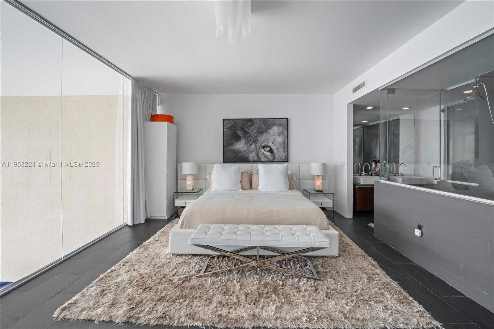 Small Image of 1040 BISCAYNE BLVD #3203, Miami Number 23