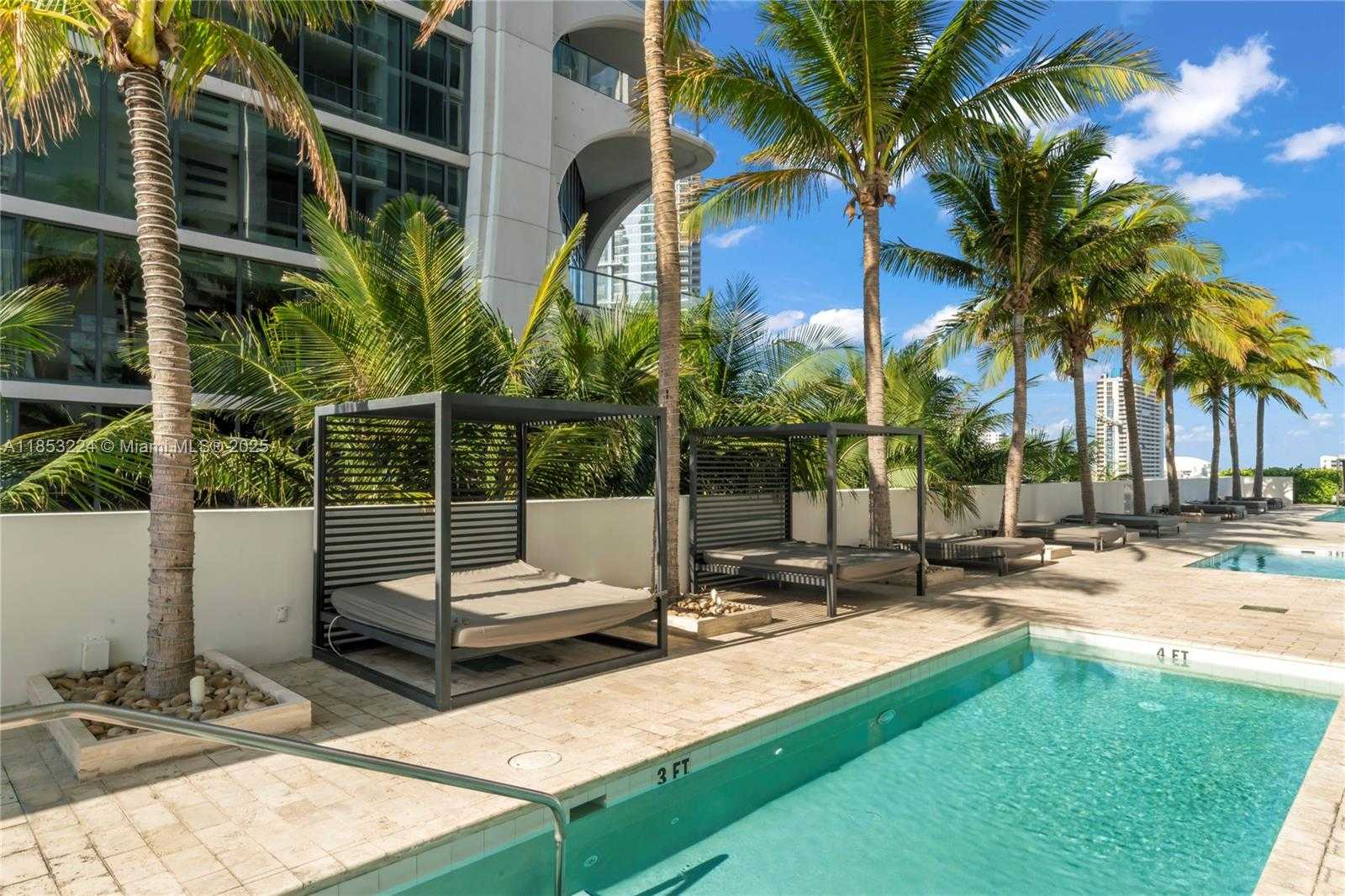 Small Image of 1040 BISCAYNE BLVD #3203, Miami Number 33