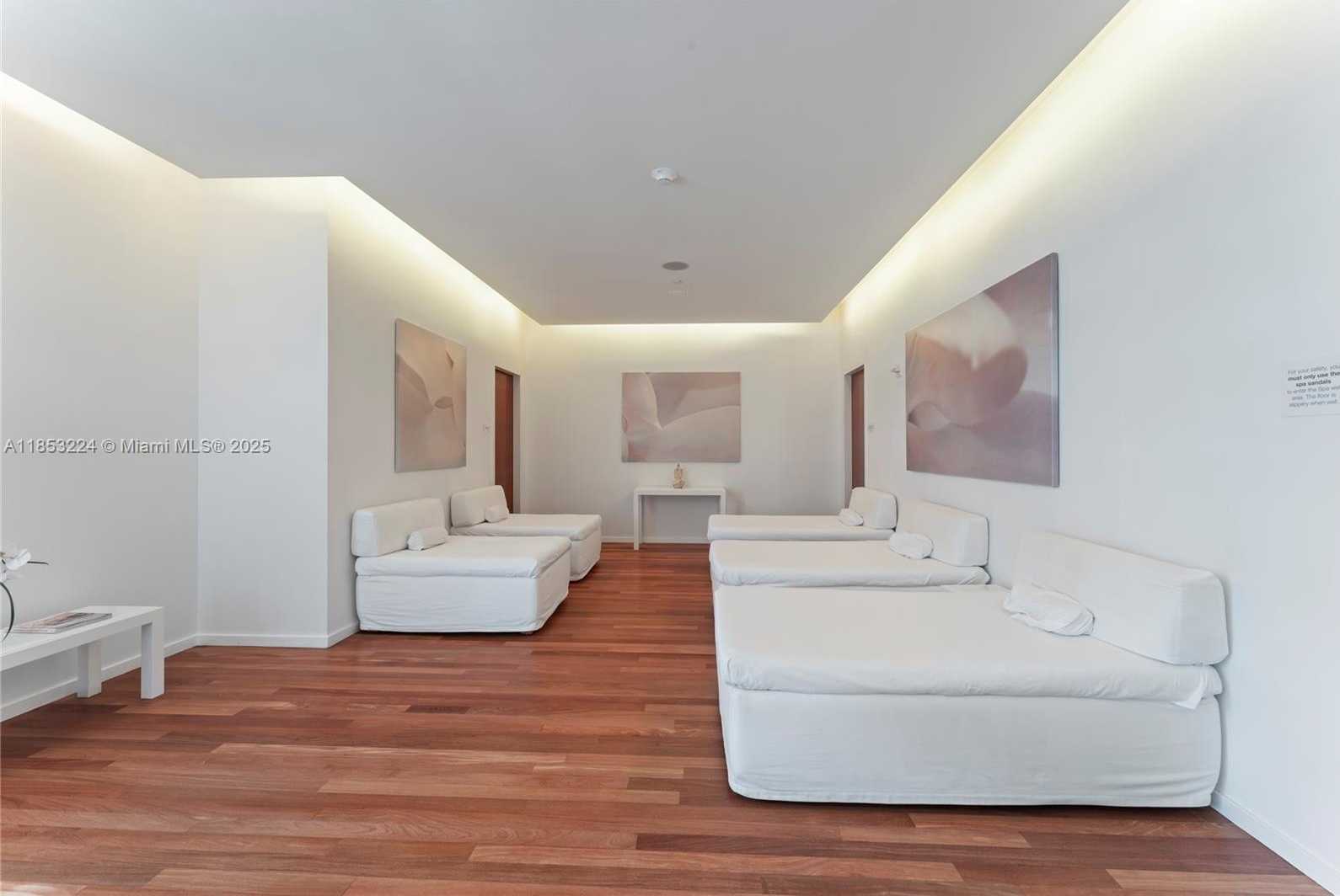 Small Image of 1040 BISCAYNE BLVD #3203, Miami Number 43