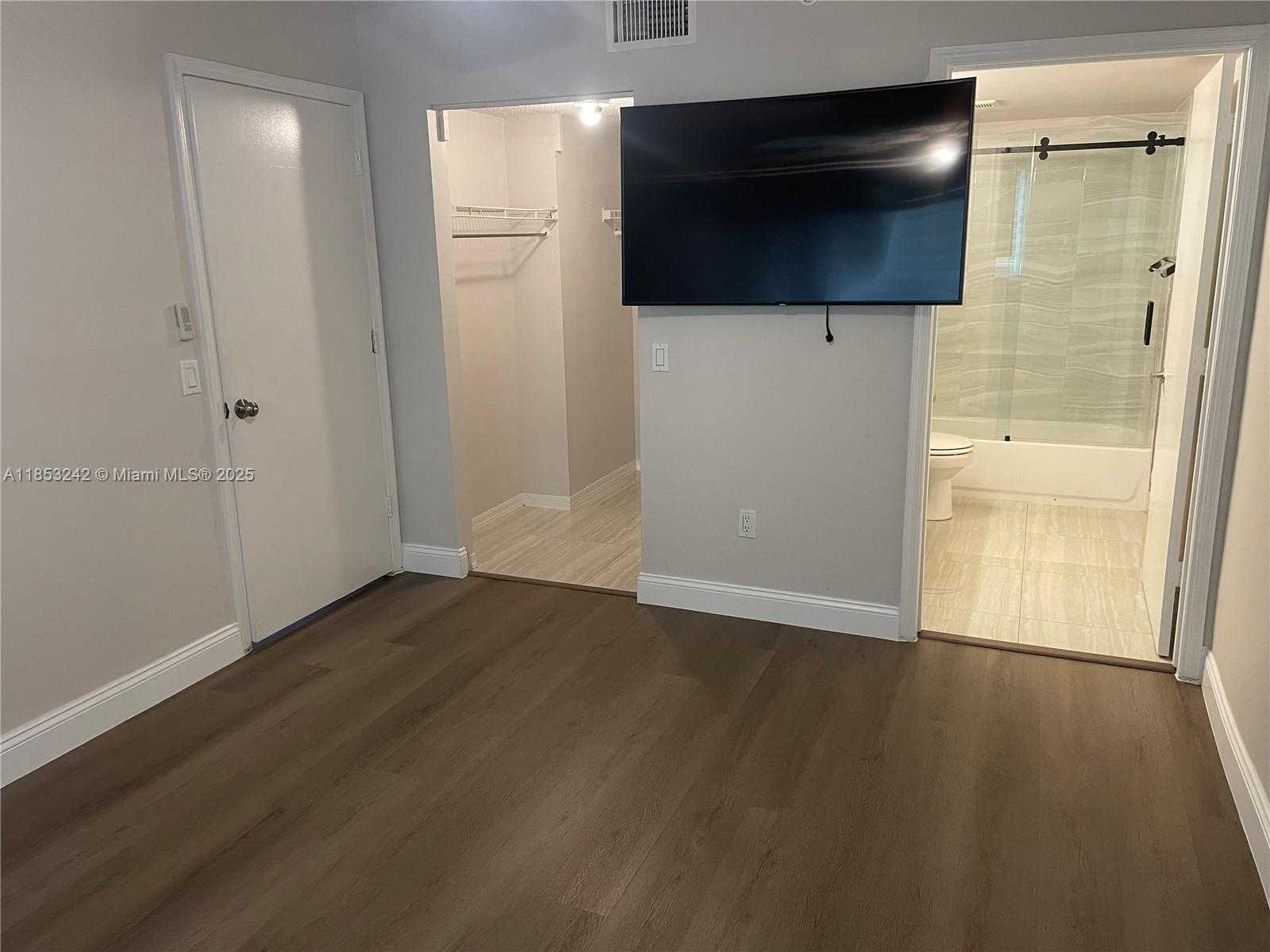 Small Image of 430 SOUTH PARK RD #3-102, Hollywood Number 11