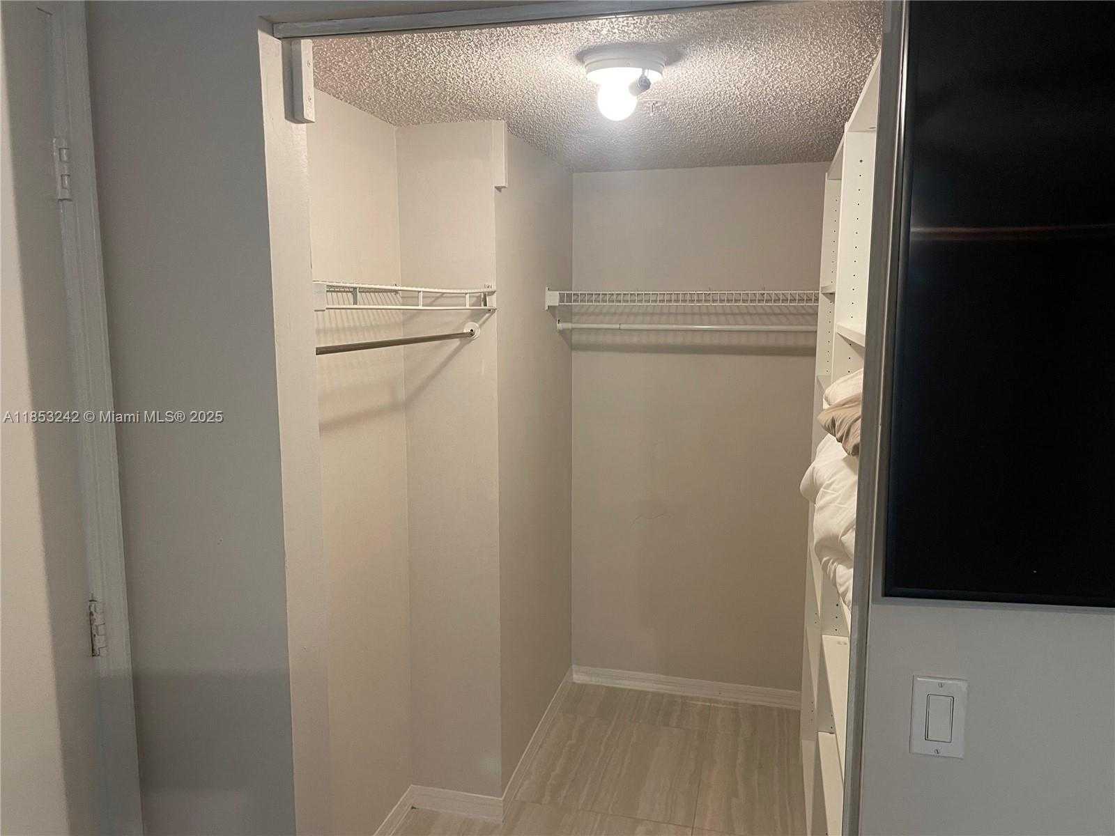 Small Image of 430 SOUTH PARK RD #3-102, Hollywood Number 13