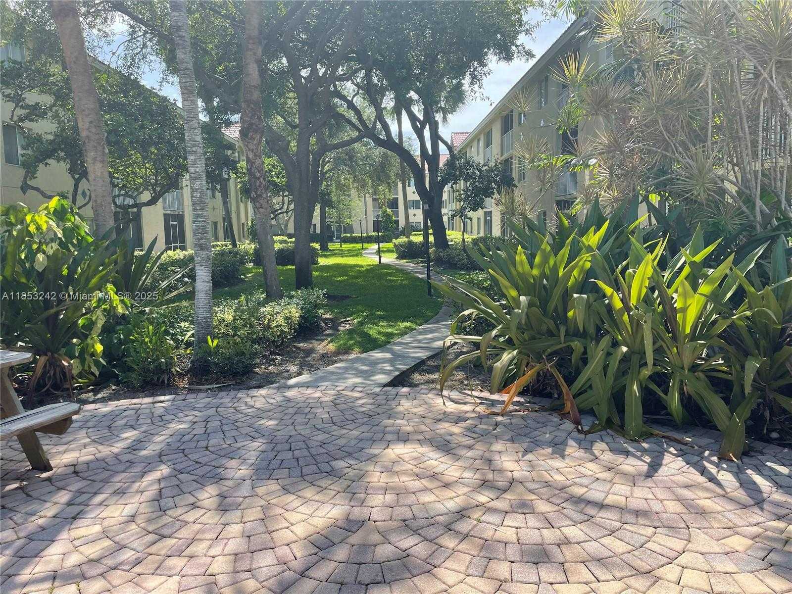 Small Image of 430 SOUTH PARK RD #3-102, Hollywood Number 24