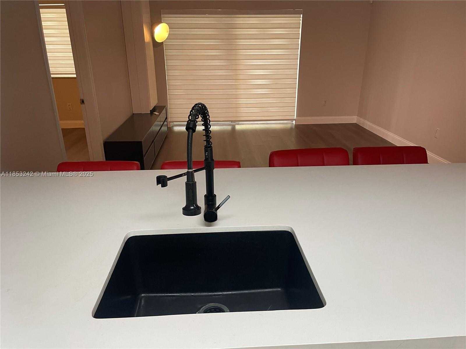 Small Image of 430 SOUTH PARK RD #3-102, Hollywood Number 4
