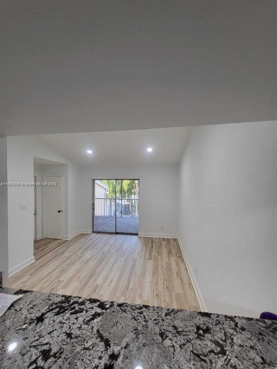 Small Image of 15290 SOUTH WEST 106TH LN #315, Miami Number 8