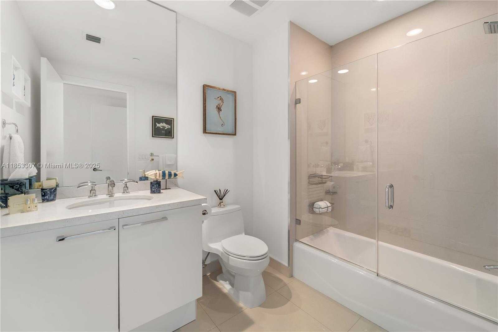 Small Image of 4100 ISLAND BLVD #902, Aventura Number 18