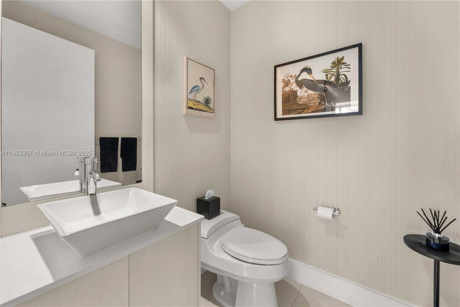 Small Image of 4100 ISLAND BLVD #902, Aventura Number 21