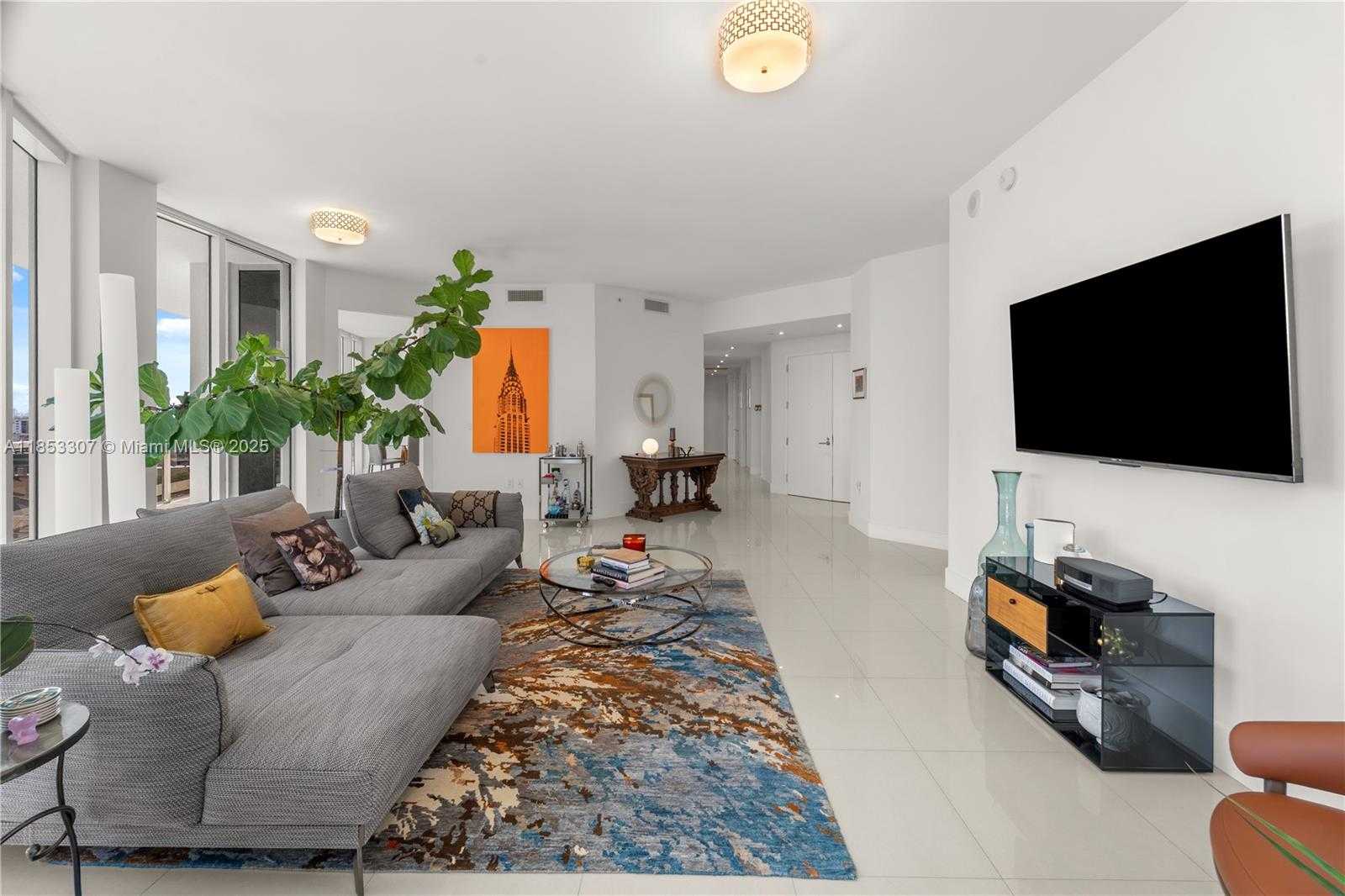 Small Image of 4100 ISLAND BLVD #902, Aventura Number 4