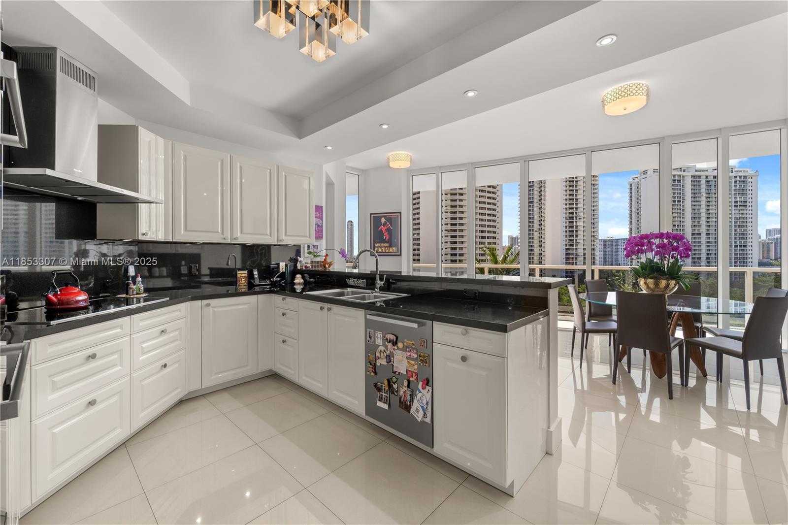 Small Image of 4100 ISLAND BLVD #902, Aventura Number 9