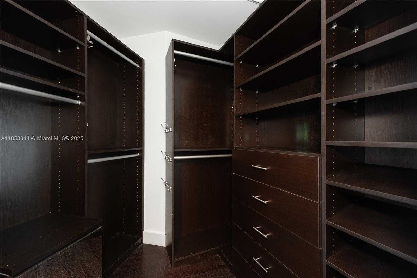 Small Image of 200 BISCAYNE BOULEVARD WAY #5101, Miami Number 19