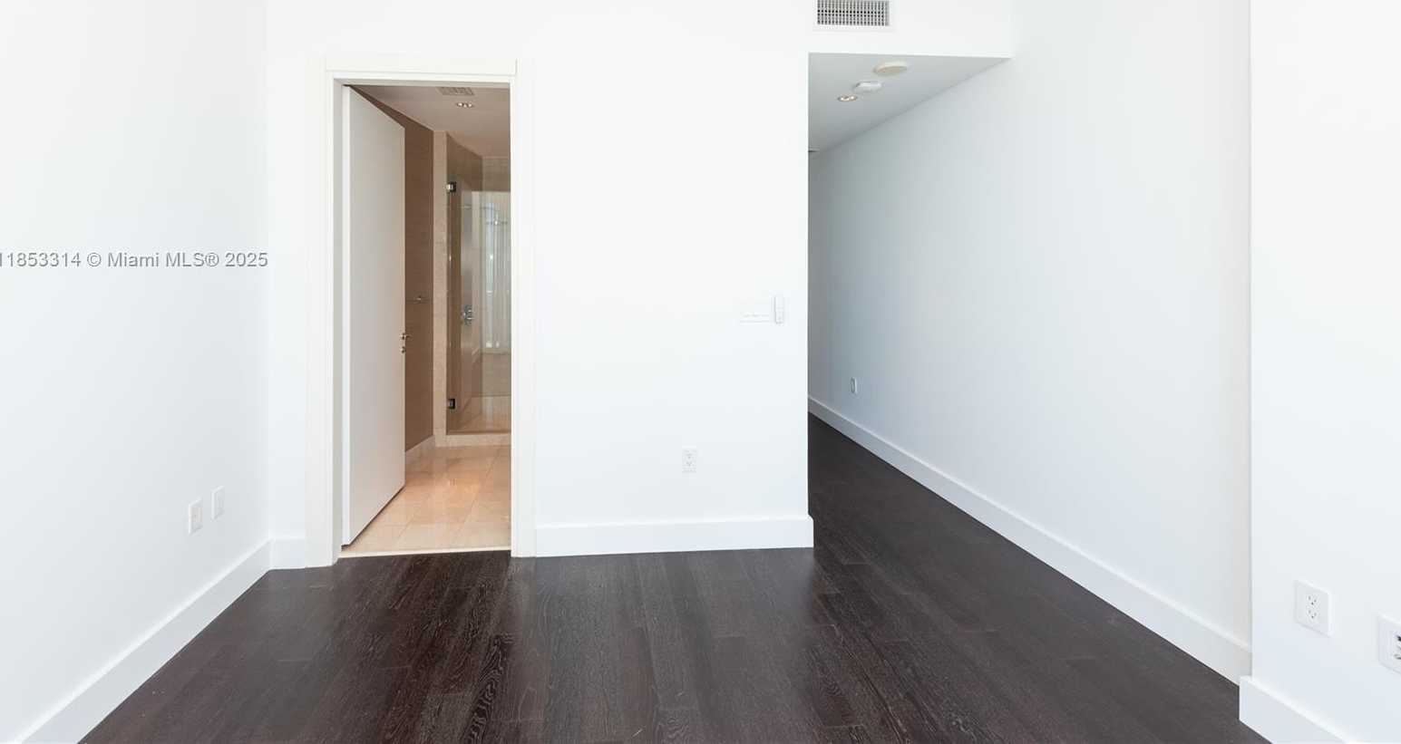 Small Image of 200 BISCAYNE BOULEVARD WAY #5101, Miami Number 23