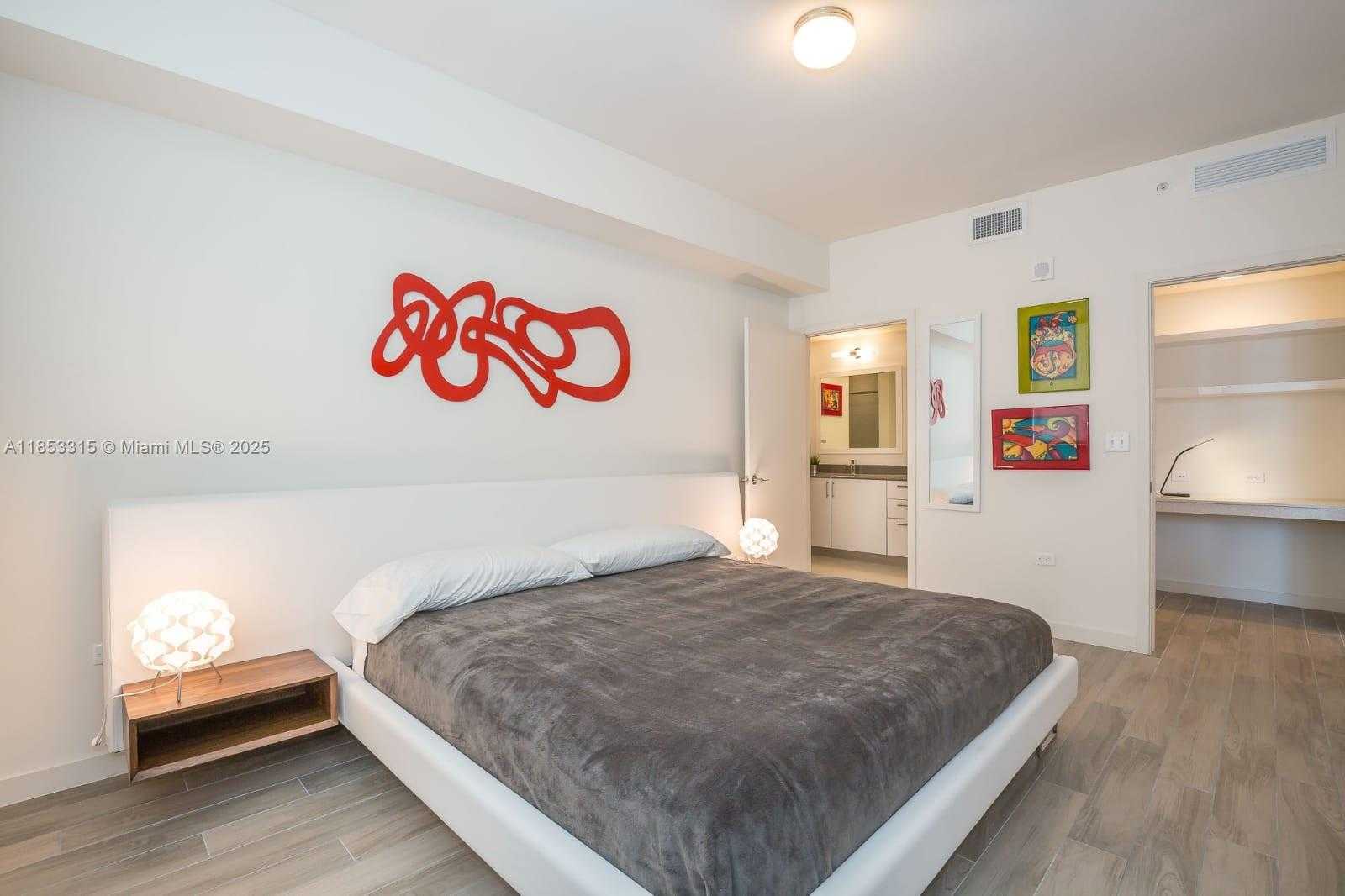 Small Image of 999 SOUTH WEST 1ST AVE #1715, Miami Number 6