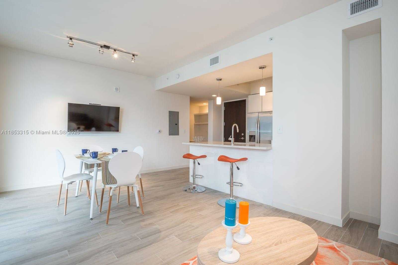 Small Image of 999 SOUTH WEST 1ST AVE #1715, Miami Number 8