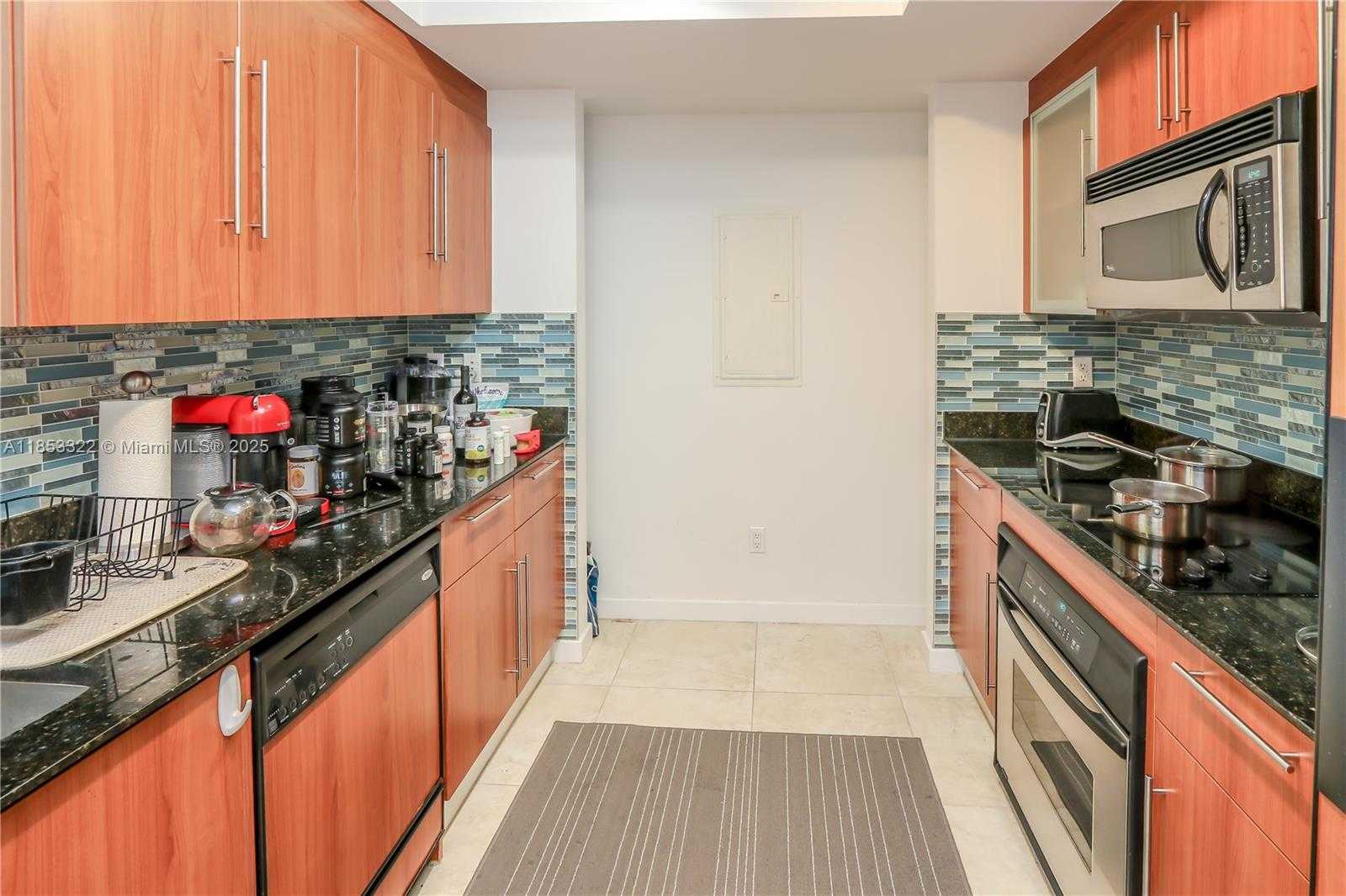 Small Image of 335 SOUTH BISCAYNE BLVD #1705, Miami Number 10