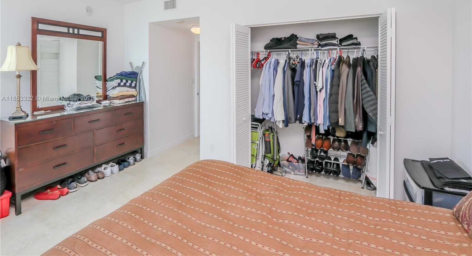 Small Image of 335 SOUTH BISCAYNE BLVD #1705, Miami Number 13