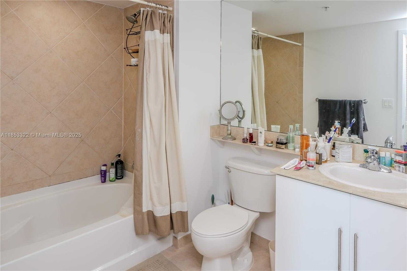 Small Image of 335 SOUTH BISCAYNE BLVD #1705, Miami Number 18