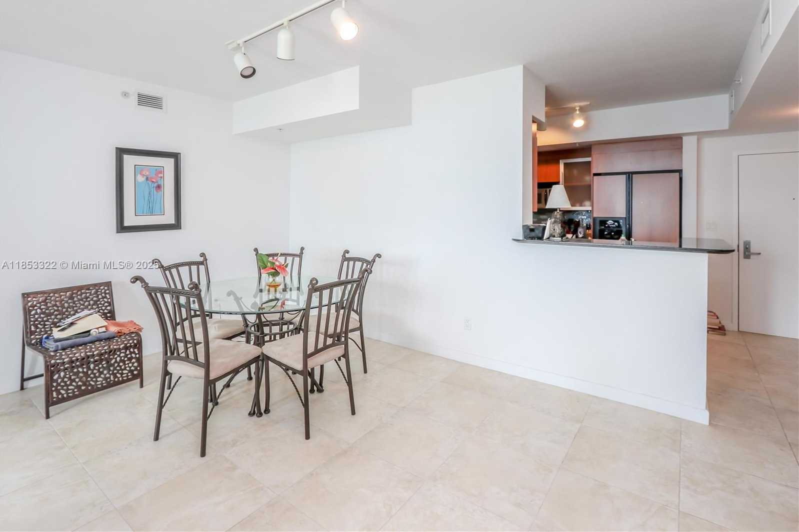 Small Image of 335 SOUTH BISCAYNE BLVD #1705, Miami Number 8