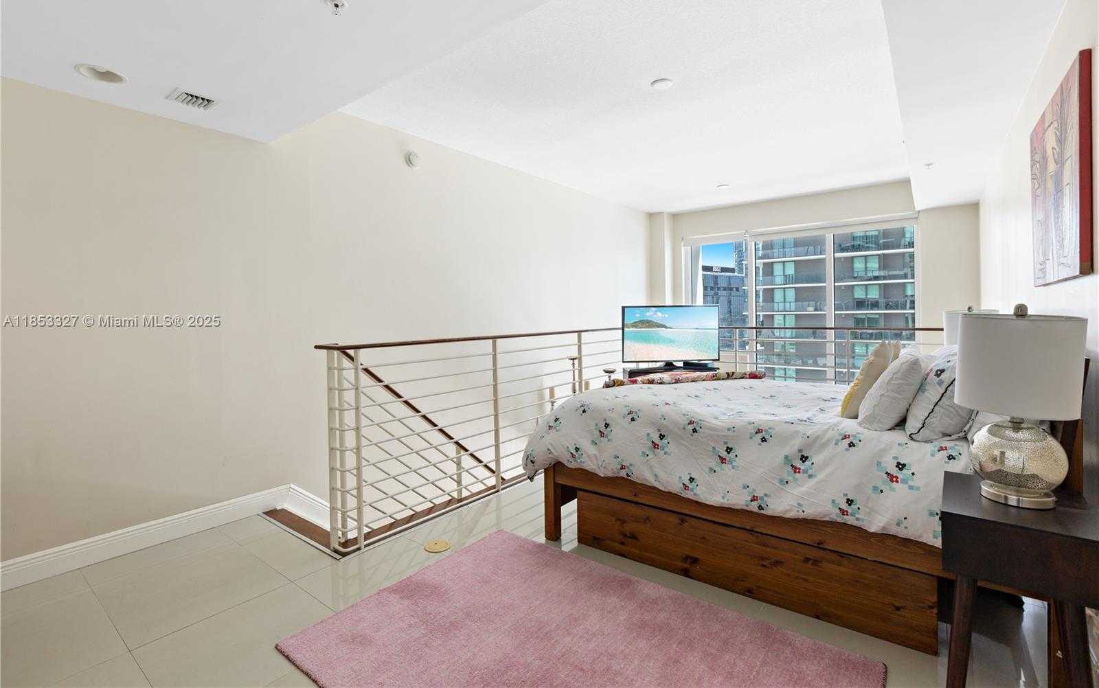 Small Image of 60 SOUTH WEST 13TH ST #1422, Miami Number 13