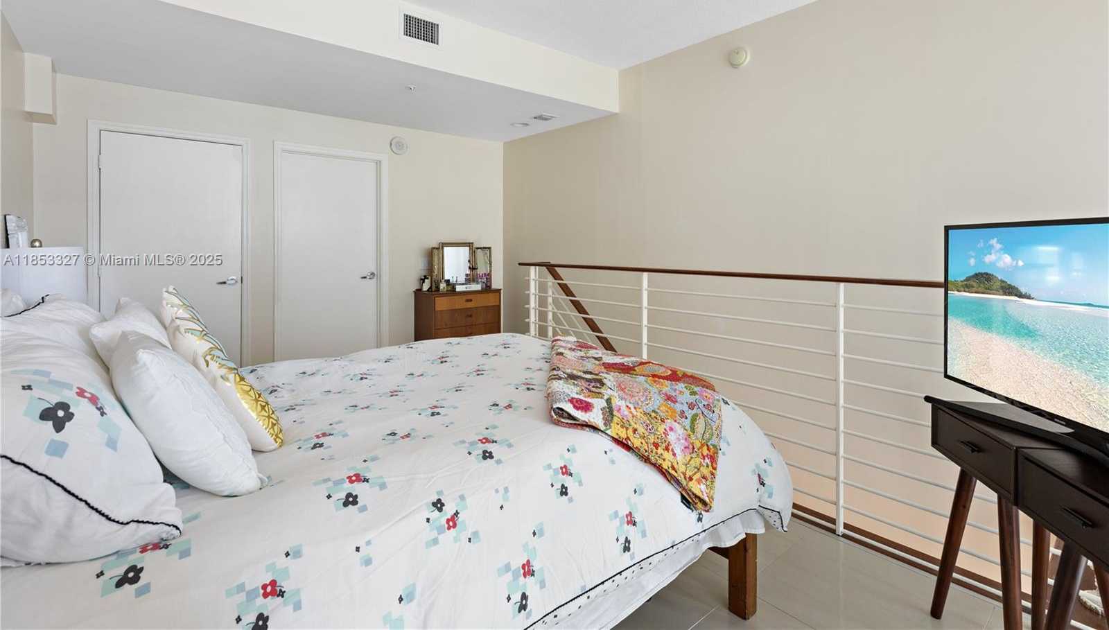 Small Image of 60 SOUTH WEST 13TH ST #1422, Miami Number 14