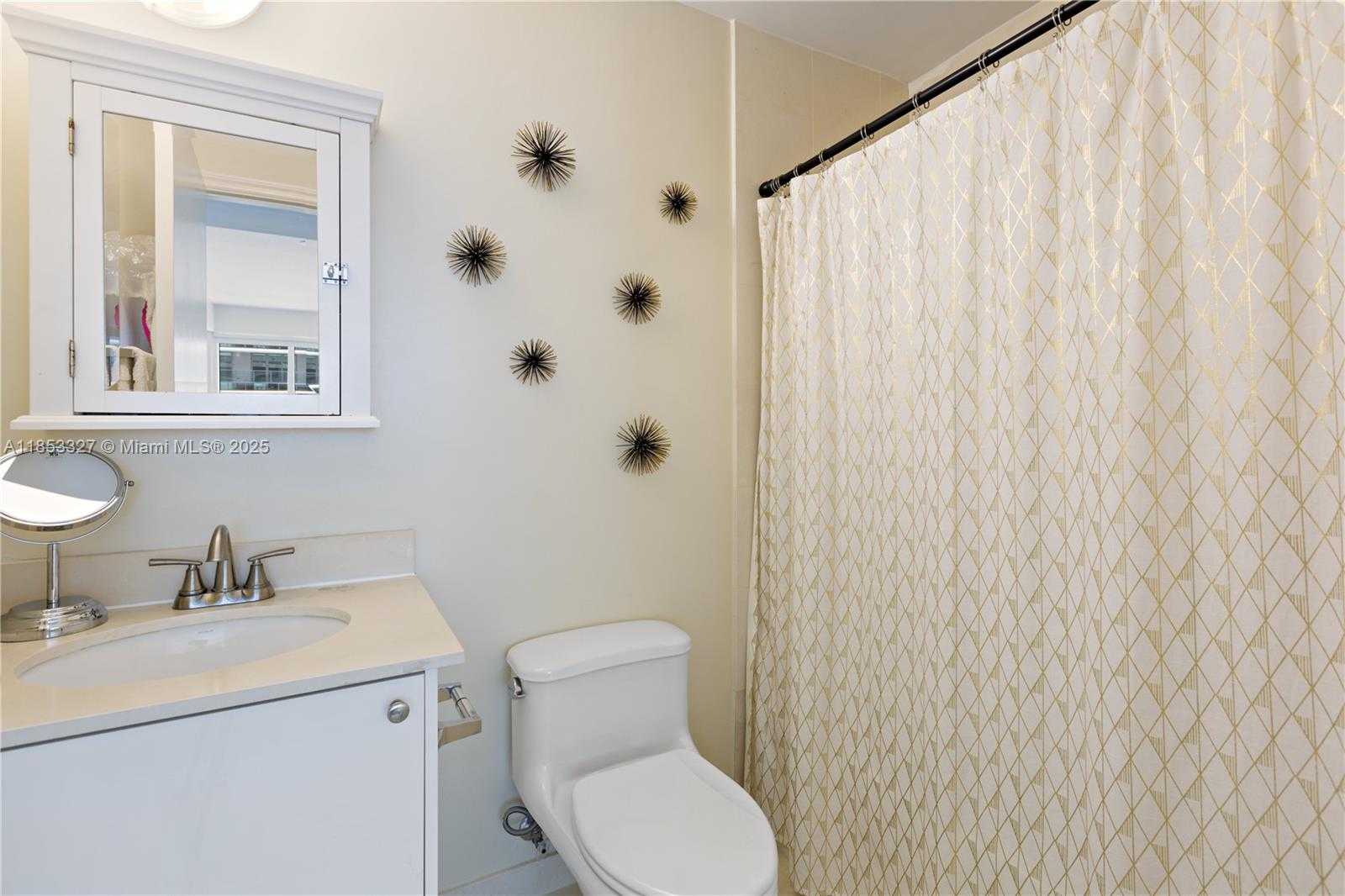Small Image of 60 SOUTH WEST 13TH ST #1422, Miami Number 15