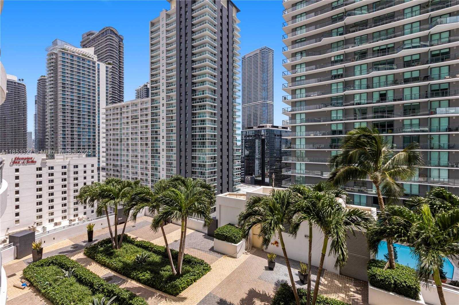 Small Image of 60 SOUTH WEST 13TH ST #1422, Miami Number 2