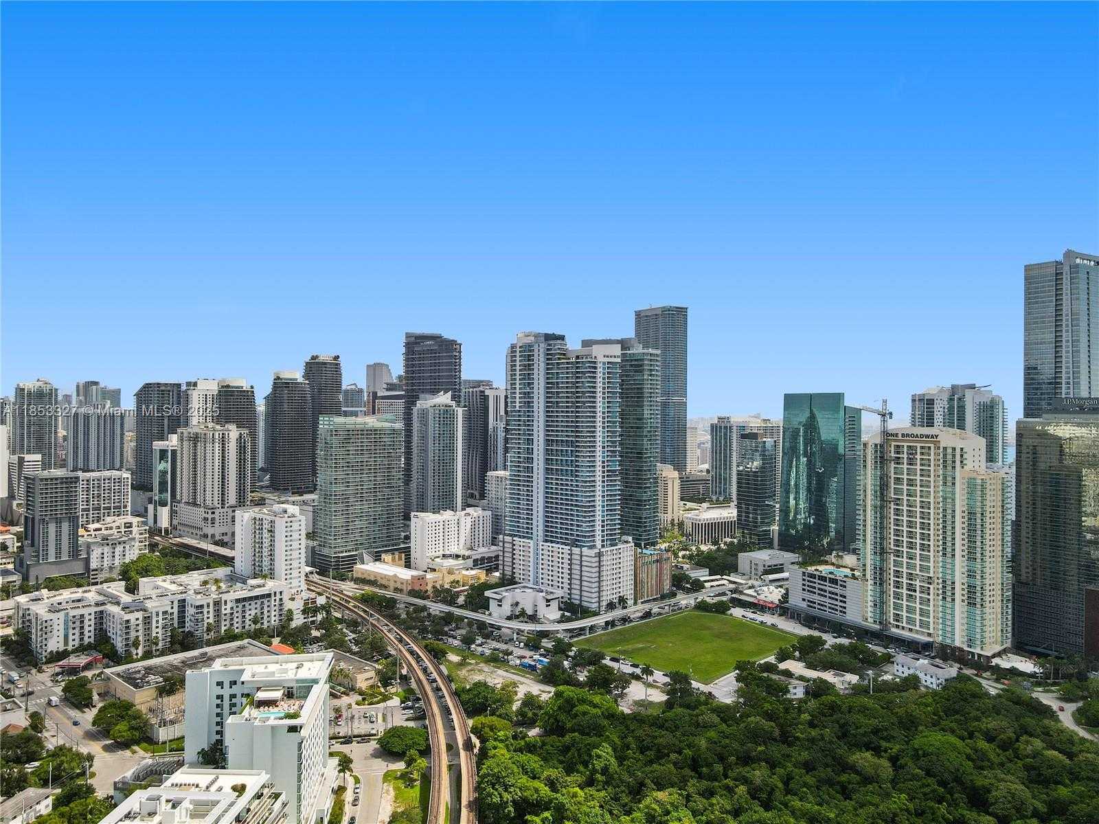 Small Image of 60 SOUTH WEST 13TH ST #1422, Miami Number 21