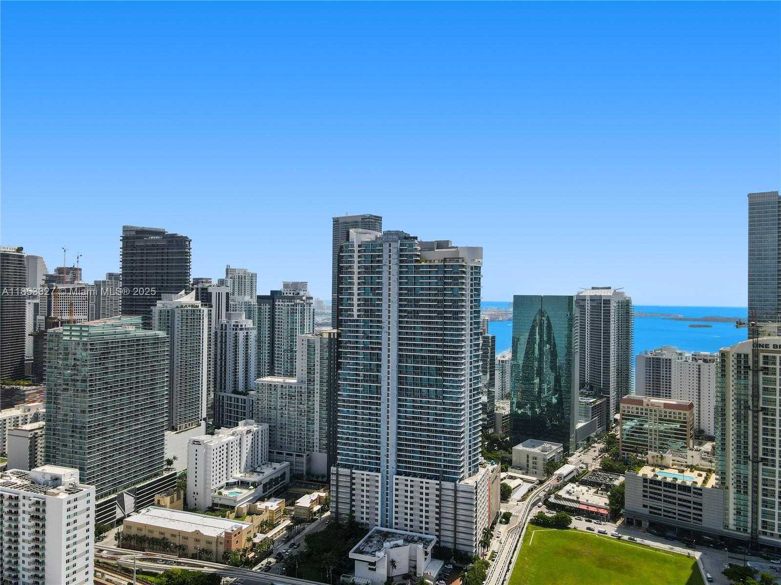 Small Image of 60 SOUTH WEST 13TH ST #1422, Miami Number 24
