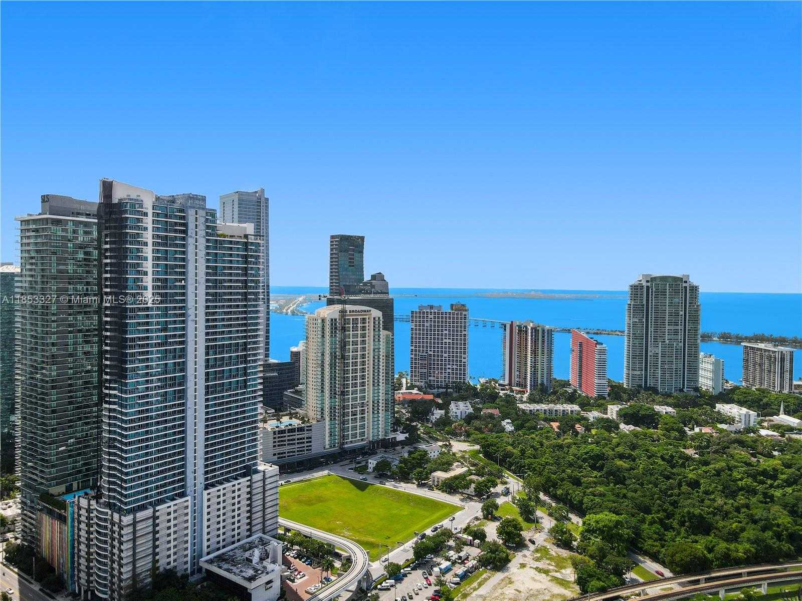Small Image of 60 SOUTH WEST 13TH ST #1422, Miami Number 25