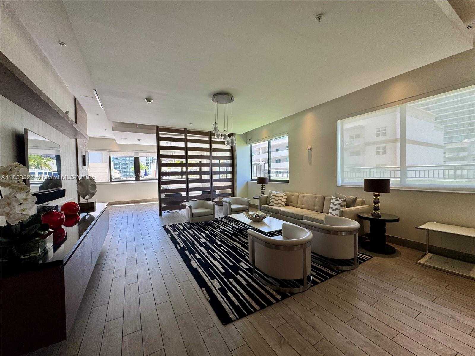 Small Image of 999 SOUTH WEST 1ST AVE #1509, Miami Number 42