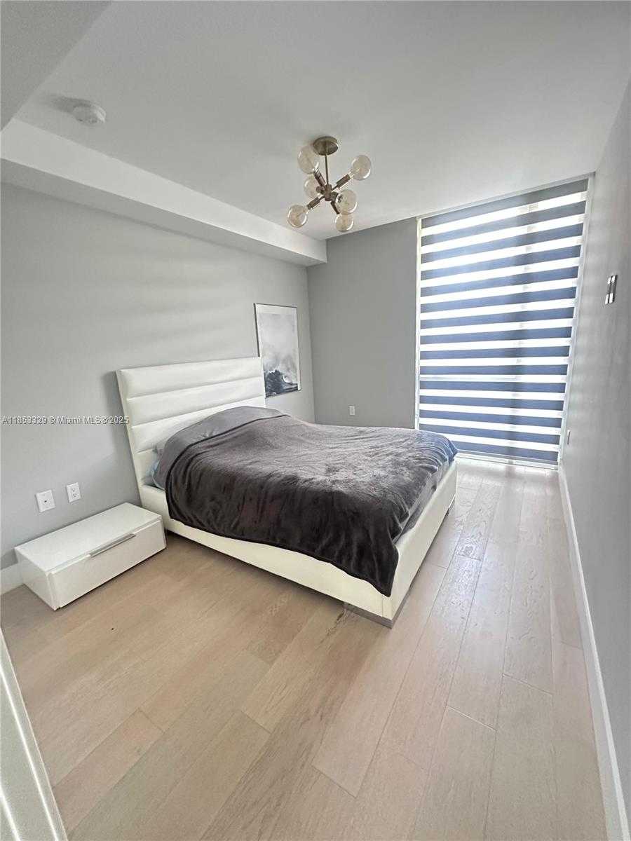Small Image of 1000 99TH ST #5, Bay Harbor Islands Number 20