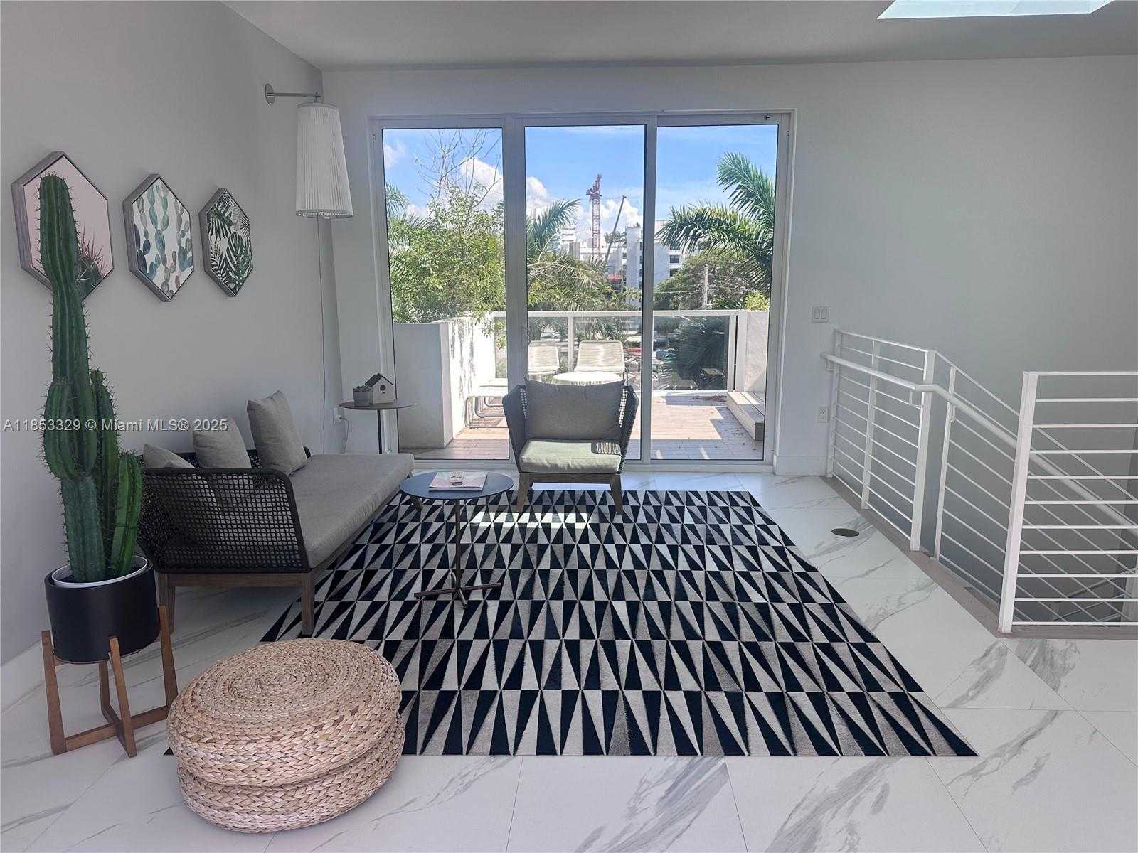 Small Image of 1000 99TH ST #5, Bay Harbor Islands Number 4