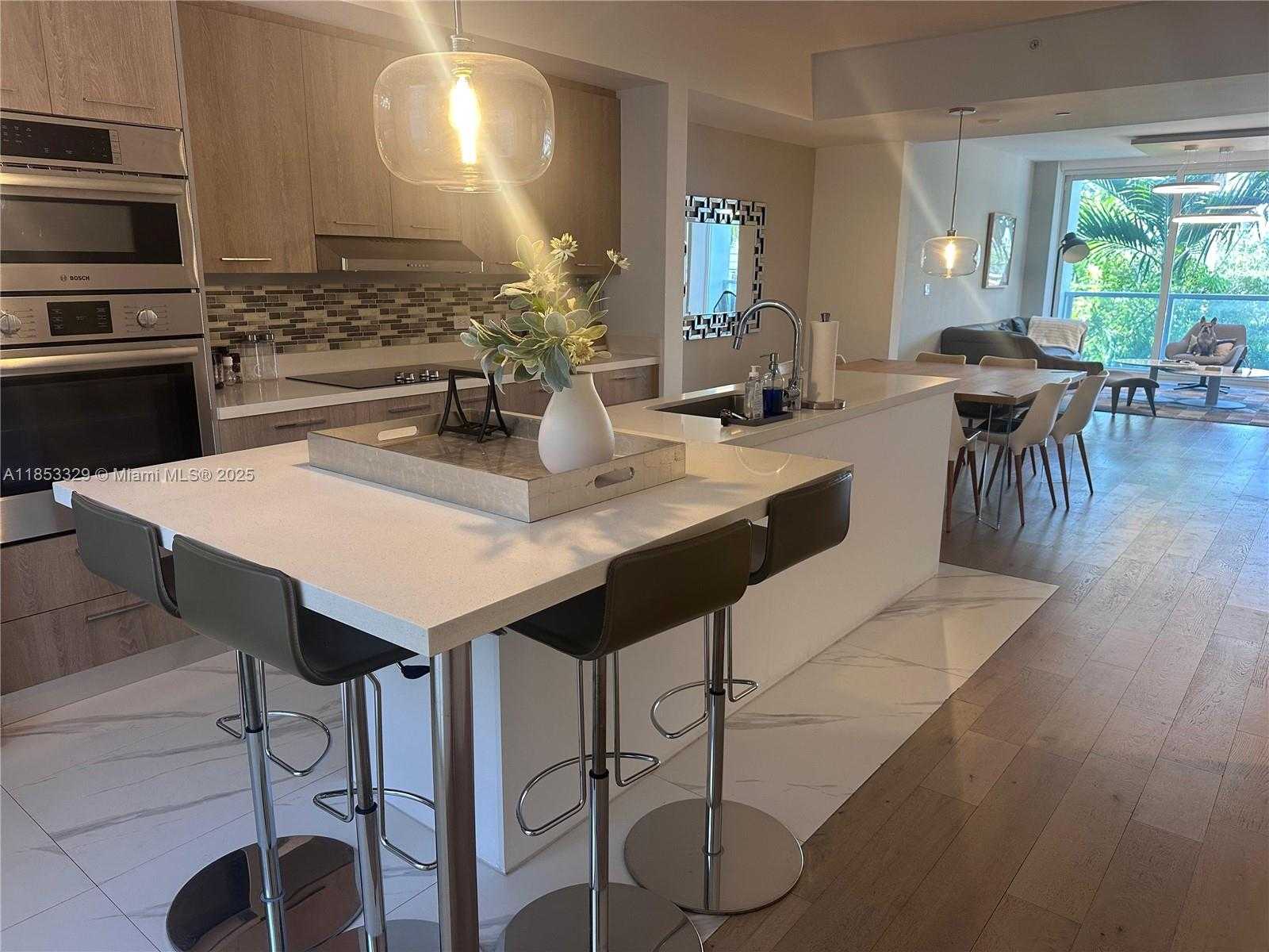 Small Image of 1000 99TH ST #5, Bay Harbor Islands Number 5