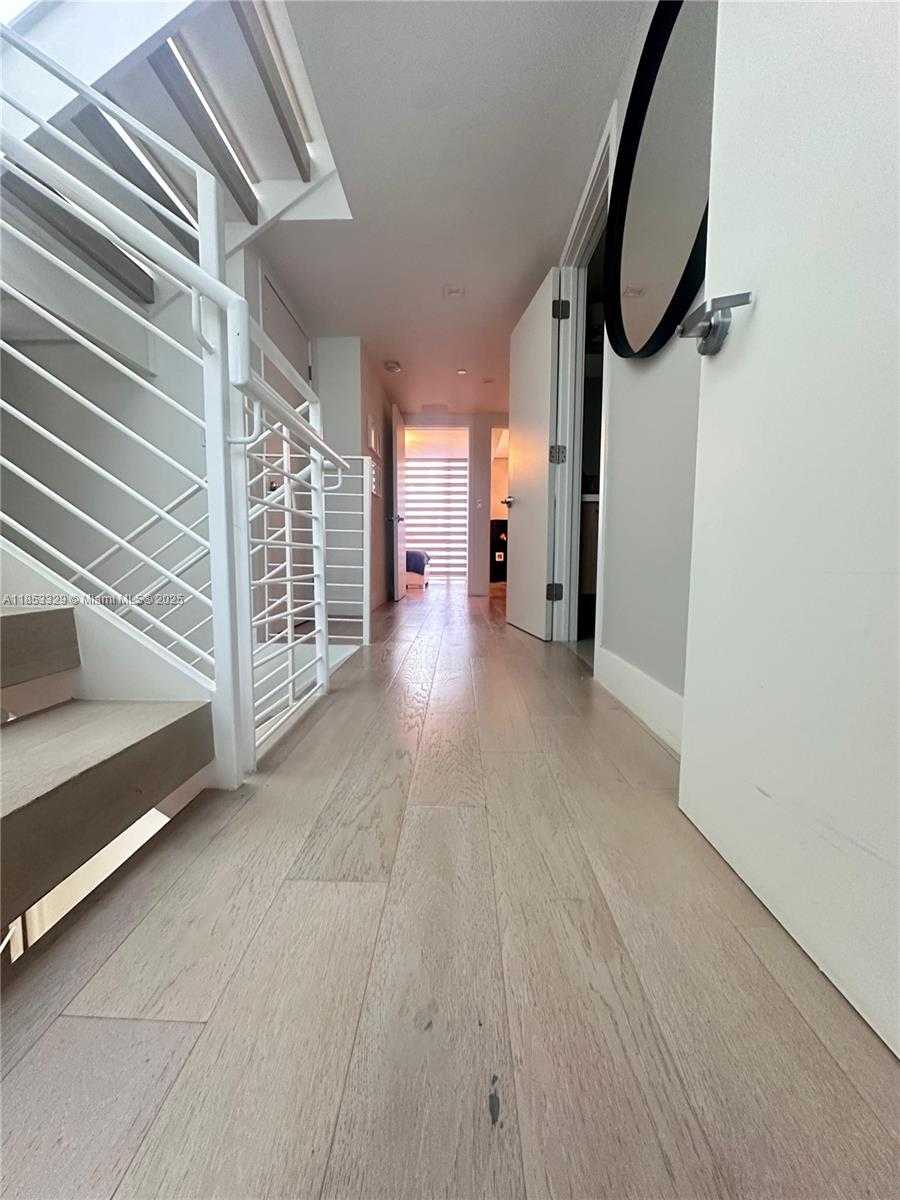 Small Image of 1000 99TH ST #5, Bay Harbor Islands Number 8