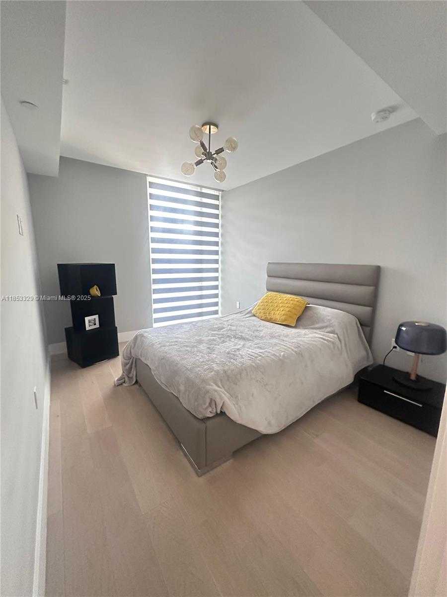 Small Image of 1000 99TH ST #5, Bay Harbor Islands Number 9