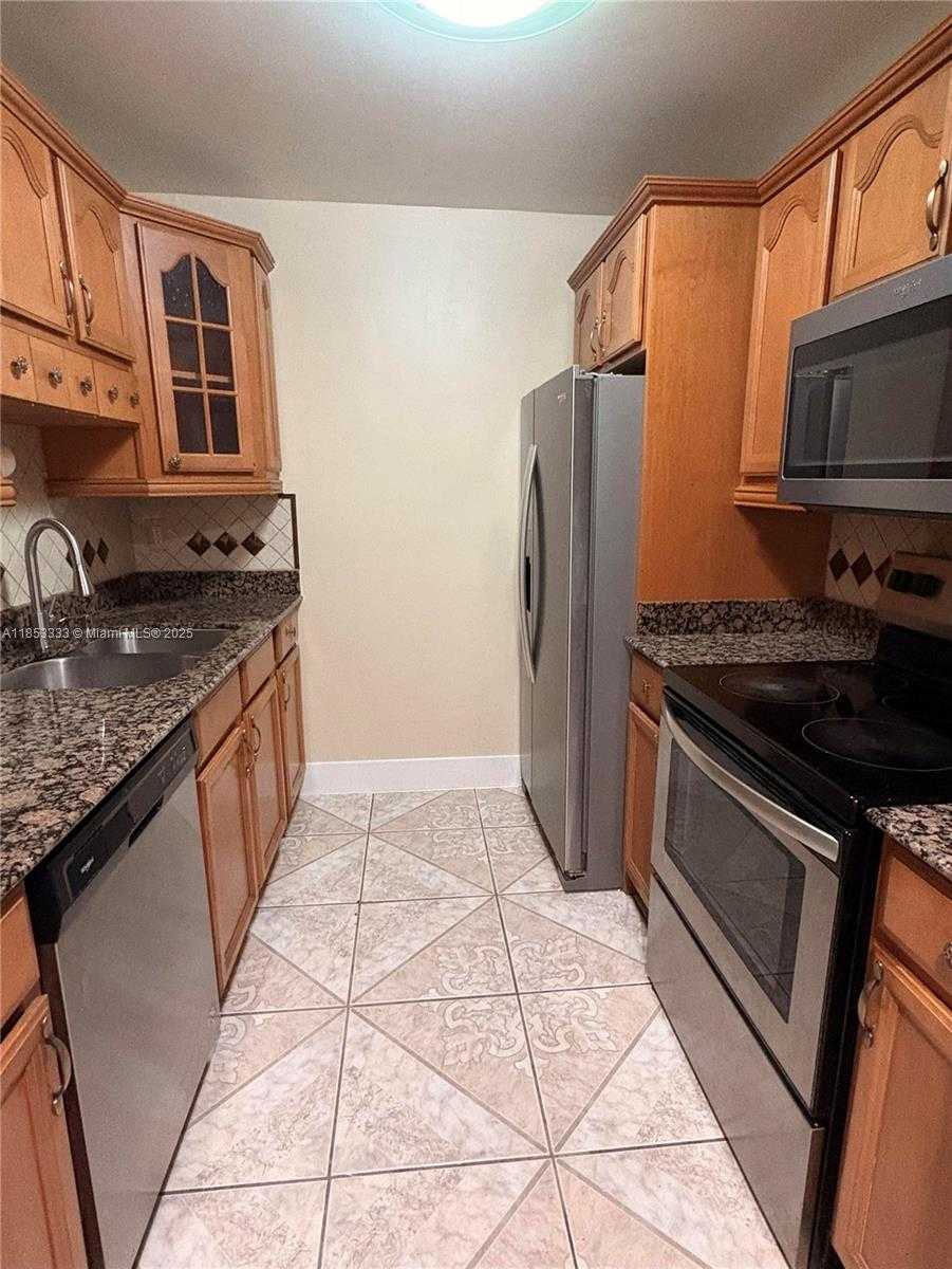 Small Image of 14501 NORTH KENDALL DR #307H, Miami Number 6