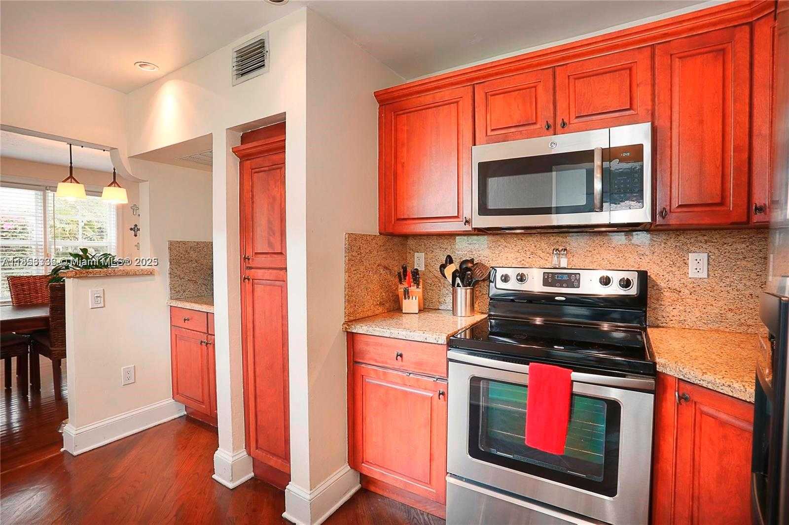 Small Image of 1222 PIZARRO ST, Coral Gables Number 11