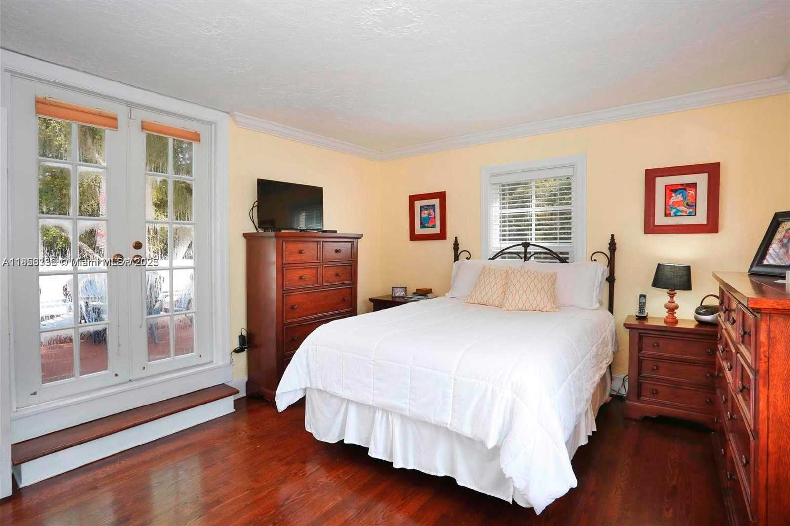 Small Image of 1222 PIZARRO ST, Coral Gables Number 15