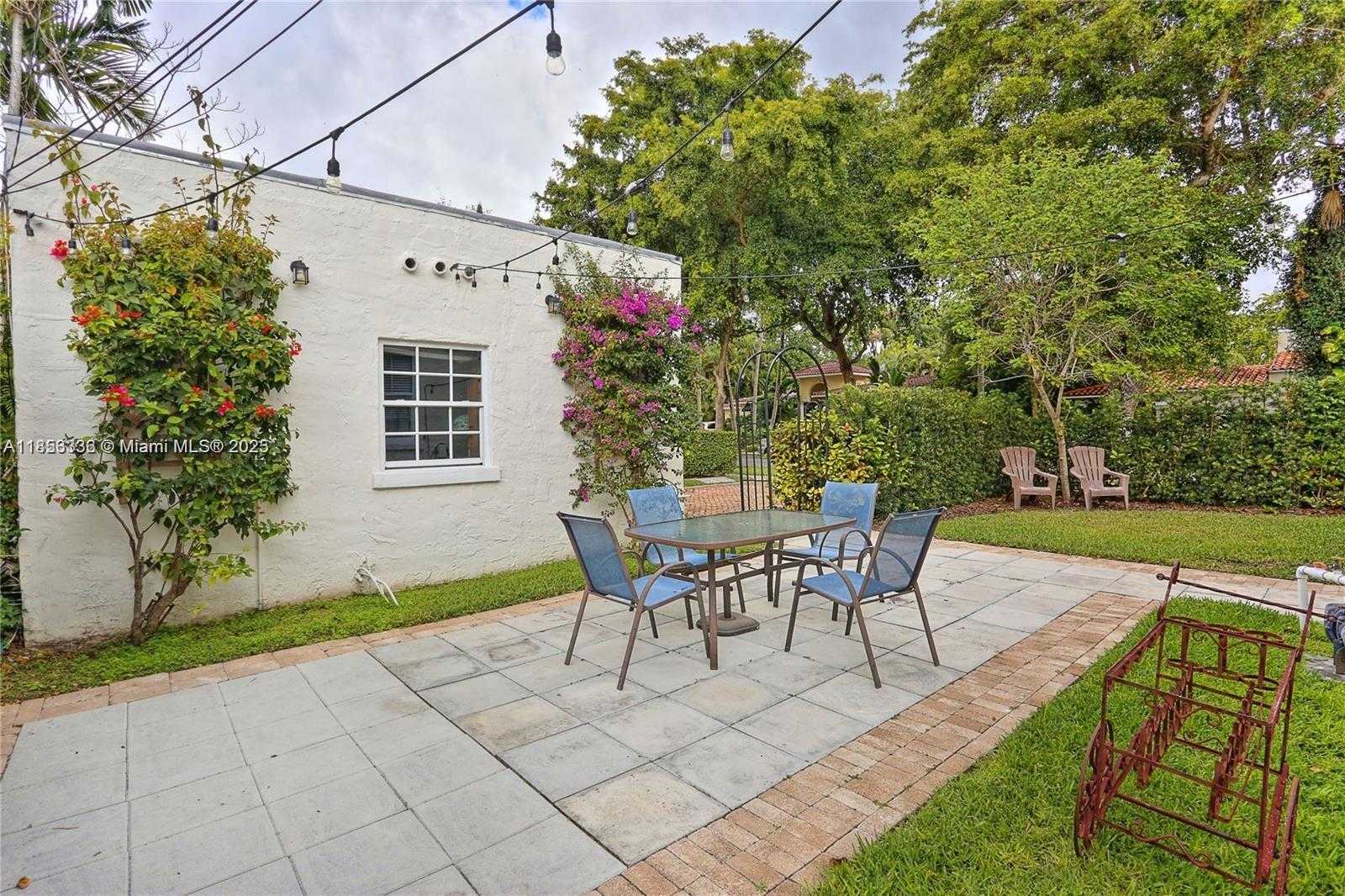 Small Image of 1222 PIZARRO ST, Coral Gables Number 20