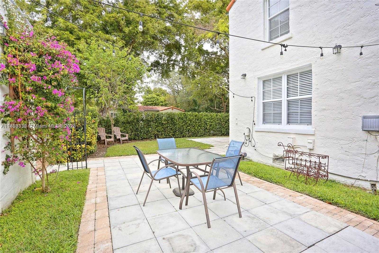 Small Image of 1222 PIZARRO ST, Coral Gables Number 21