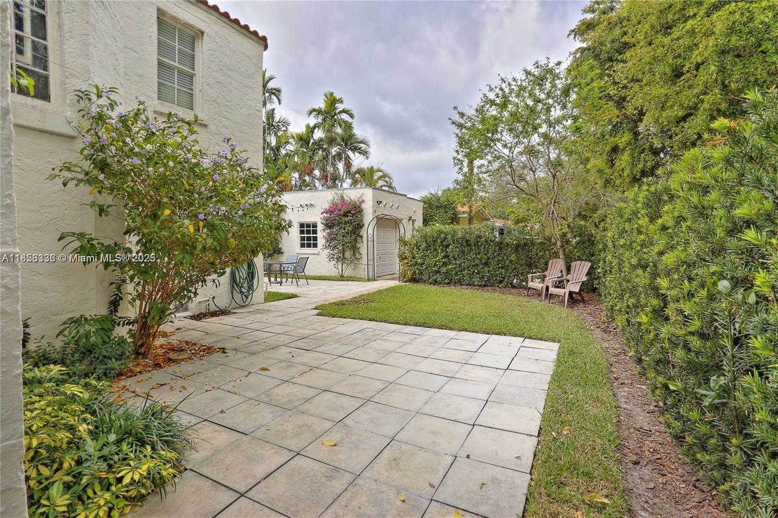 Small Image of 1222 PIZARRO ST, Coral Gables Number 25