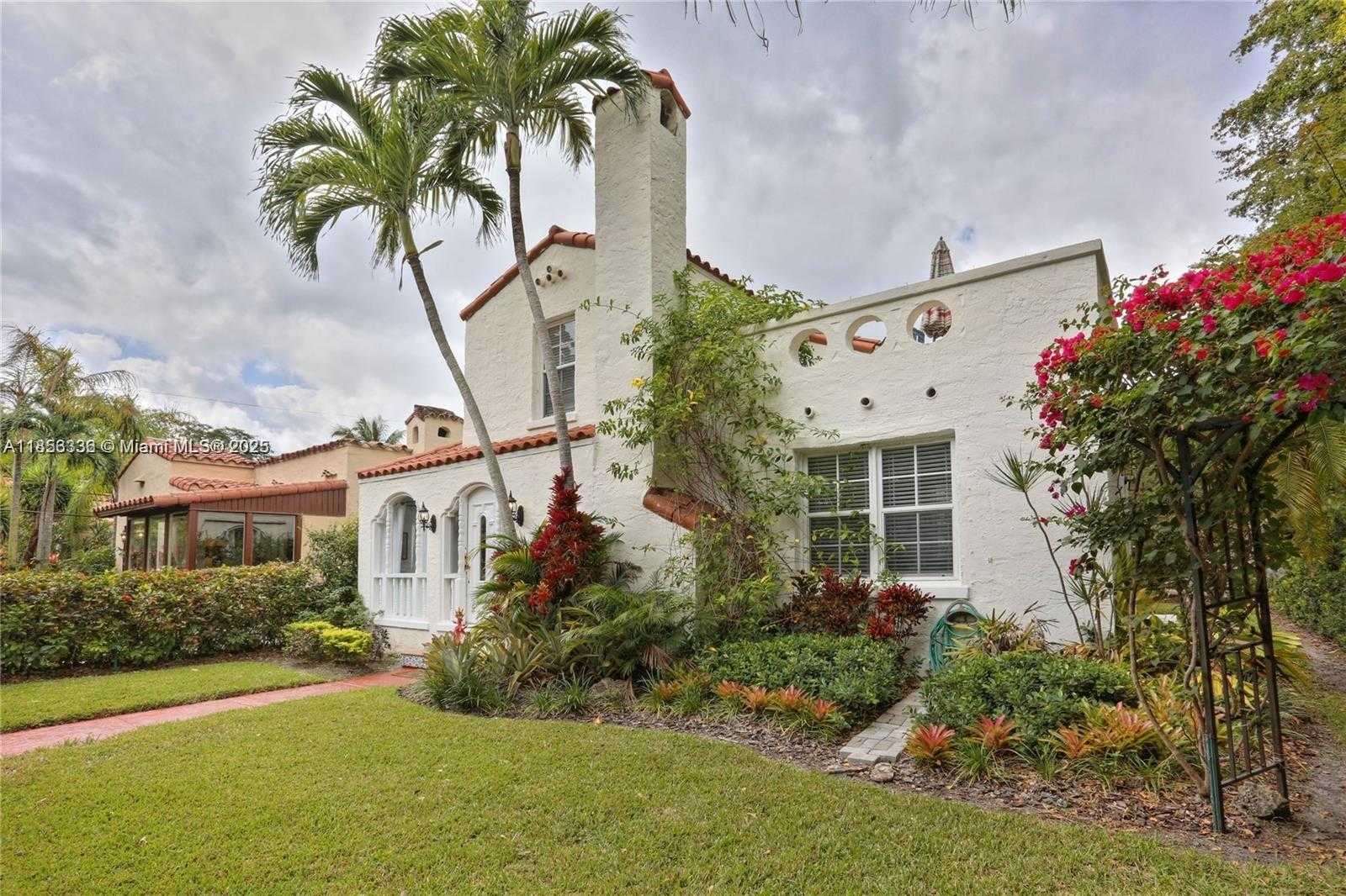 Small Image of 1222 PIZARRO ST, Coral Gables Number 29